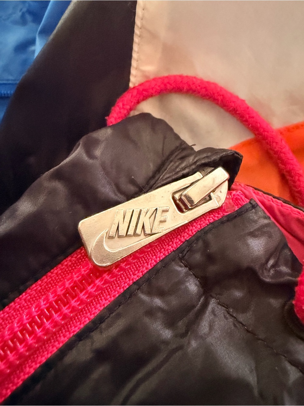 NIKE Windbreaker women Medium - Picture 3 of 5